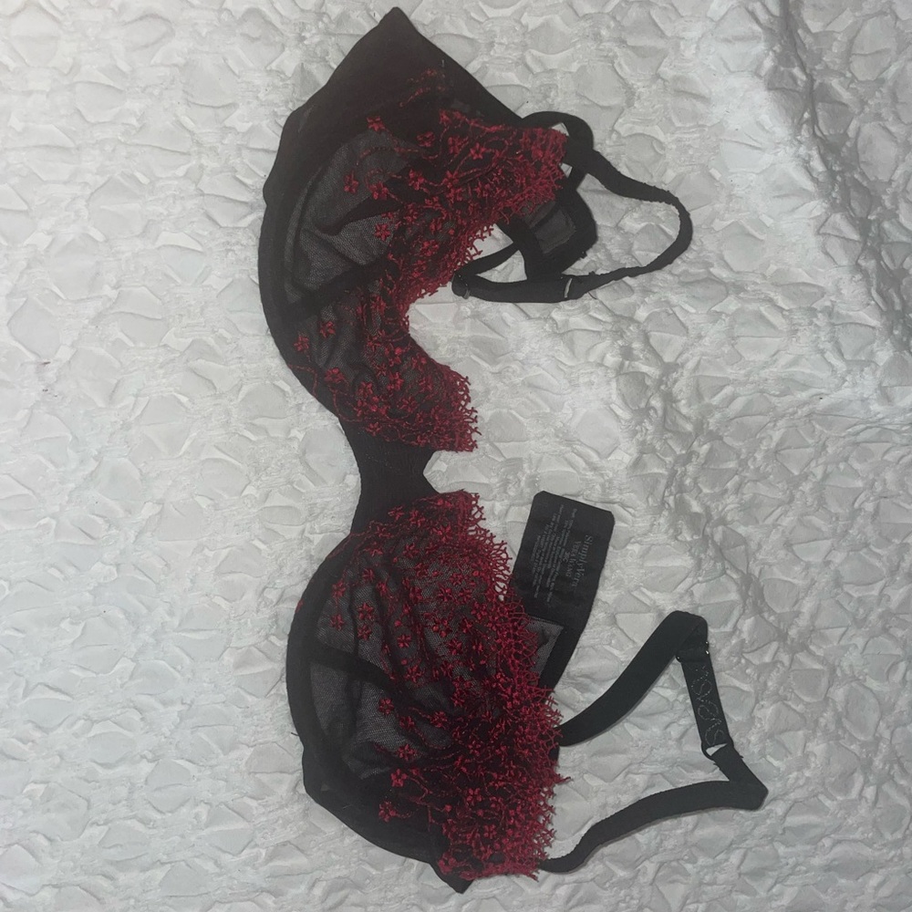 Vera Wang bralette